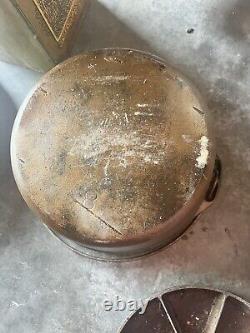 Fourneau hollandais en fonte ancien de 10 1/4 pouces avec couvercle non restauré