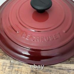 LE CREUSET #28 Cocotte en fonte rouge cerise fabriquée en France