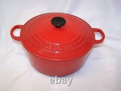 LE CREUSET FOUR EN FONTE ÉMAILLÉE ROUGE #22 3,5 L EXUC PROPRE