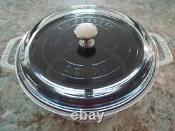LN Staub La Coccotte Ronde #24 Blanche 4Qt Faitout Ronde en Fonte avec Couvercle en Verre LN Staub La Coccotte Ronde #24 Blanche 4Qt Faitout Ronde en Fonte avec Couvercle en Verre