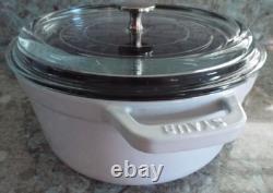 LN Staub La Coccotte Ronde #24 Blanche 4Qt Faitout Ronde en Fonte avec Couvercle en Verre