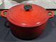 La Cocotte Le Creuset 5,5 Qt En Fonte émaillée Rouge Avec Couvercle Assorti #26, Fabriquée En France.