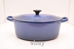 La Cocotte Ovale Le Creuset France #25 avec Couvercle en Fonte Émaillée Bleue 3,5 litres