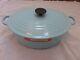 La Cocotte Ovale En Fonte Le Creuset De 6,75 Litres En Bleu Ciel