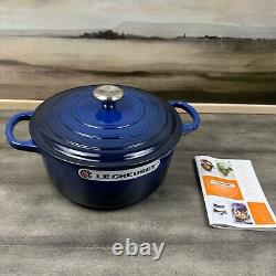 La Cocotte Ronde en Fonte Émaillée Le Creuset Signature 3 1/2 Qt. Bleu Lapis OB