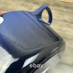 La Cocotte Ronde en Fonte Émaillée Le Creuset Signature 3 1/2 Qt. Bleu Lapis OB