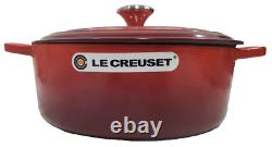 La Cocotte Ronde en Fonte Émaillée Le Creuset Signature avec Couvercle, 5 litres