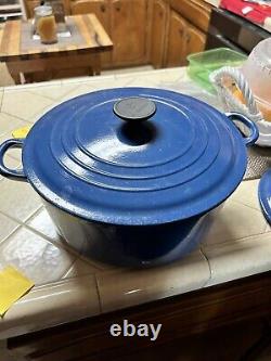 Le Creuset #28 7.25qt Cocotte en fonte émaillée bleue fabriquée en France