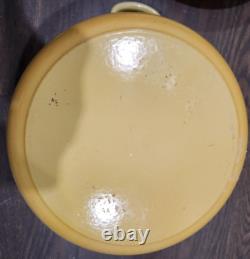 Le Creuset #28 Cocotte en fonte de 7,25 qts. JAUNE Ronde avec couvercle JH1