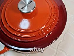 Le Creuset Cayenne 22 cm 3,5 Qt CLASSIC Cocotte Ronde BOUTON EN ACIER Rare NIB