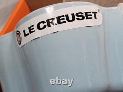 Le Creuset Cocotte Fleur Blue Purist 20 cm 2L Poignée Argent NIB
