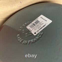 Le Creuset Cocotte Néerlandaise #22 Signature 3,5 Qt COULEUR & TAILLE RARE Sauge NIB R184