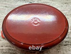 Le Creuset Cocotte Ovale Classique Rouge Cerise 8 Qt. #33 EUC Rare