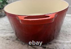 Le Creuset Cocotte Ovale Classique Rouge Cerise 8 Qt. #33 EUC Rare