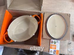 Le Creuset Cocotte Ovale en Fonte Émaillée 5 qt. Flamant 21178290902430