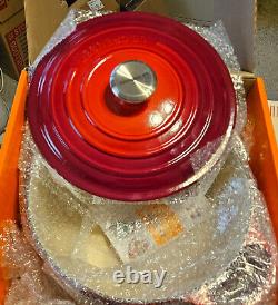 Le Creuset Cocotte Ovale en Fonte Émaillée Signature, 5,5 L, Cerise