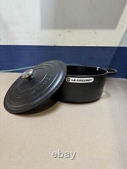 Le Creuset Cocotte Ronde en Fonte Émaillée Signature, 9 Quarts, Noir Satiné