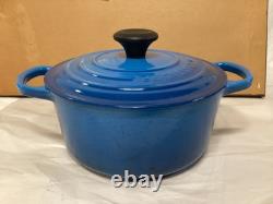 Le Creuset Cocotte en Fonte Émaillée #18 à Double Poignée avec Couvercle Bleue France