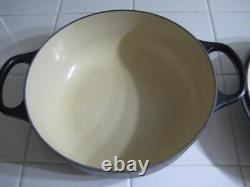 Le Creuset Cocotte en Fonte Noire Mat 3,5 QT / 3,4L avec Couvercle Modèle #24