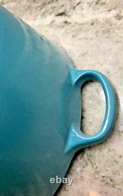 Le Creuset Cocotte en fonte bleu des Caraïbes #26, 5,5 litres. Excellent état.