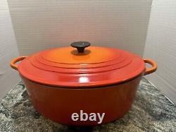 Le Creuset Cocotte ovale en fonte émaillée, 8 quarts, Flame NIB