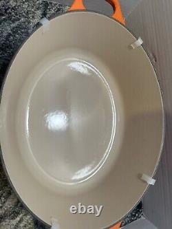 Le Creuset Cocotte ovale en fonte émaillée, 8 quarts, Flame NIB