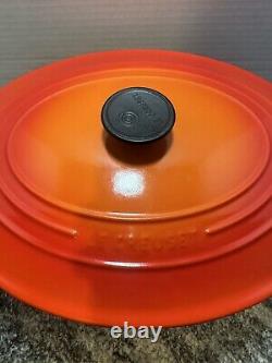 Le Creuset Cocotte ovale en fonte émaillée, 8 quarts, Flame NIB
