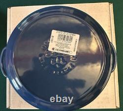 Le Creuset Harry Potter Quidditch Marseille 2,75 Qt Casserole en Fonte. Neuf dans sa boîte.