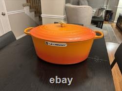 Le Creuset Signature Cocotte Ovale avec Bouton Crucible 15,5 qt