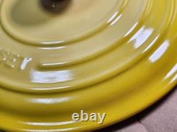 Le Creuset Signature Cocotte Ronde 20 cm 2,25 qt Jaune Soleil en fonte, neuf en boîte