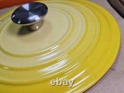 Le Creuset Signature Cocotte Ronde 20 cm 2,25 qt Jaune Soleil en fonte, neuf en boîte
