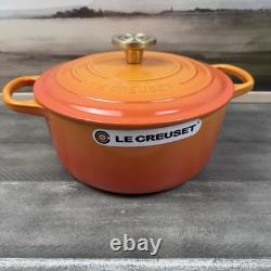 Le Creuset Signature Cocotte en Fonte Émaillée Ronde 4 1/2 qt. Flamme Dorée