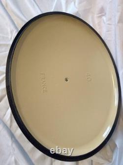 Le Creuset Signature Cocotte ovale en fonte de 15,5 qt (Marine)