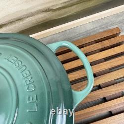 Le Creuset cocotte signature en fonte émaillée 5 1/2 qt Artichaut Read Le Creuset cocotte signature en fonte émaillée 5 1/2 qt Artichaut Read