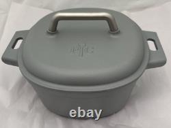 Marmite en fonte émaillée Pampered Chef de 6 qt, grise, avec couvercle, neuve