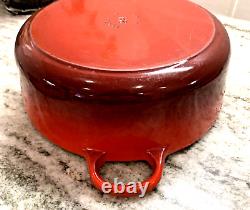 Marmite en fonte rouge Le Creuset #24 avec couvercle 4,5 litres. Fabriquée en France. EUC