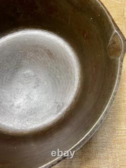 Marmite en fonte vintage n° 8-B avec couvercle, anse en fil de fer, bec verseur de 10 1/4 pouces