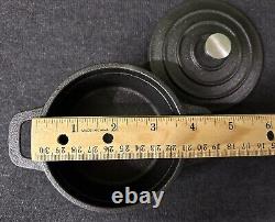 Mini cocotte en fonte vintage Crofton de 8 oz avec couvercle et poignées, set de 8