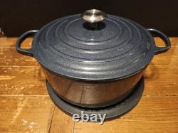 RARE Le Creuset 7,25 Qt Cocotte Ronde en Fonte Émaillée Bleu Nuit #28