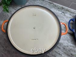 RARE VTG Le Creuset #30 5 Qt. Shallow Orange Enamel Cast Iron Round Dutch Oven

	<br/>			<br/>Traduction en français : RARE VTG Le Creuset #30 5 Qt. Cocotte Ronde en Fonte Émaillée Orange Peu Profonde