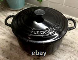 RARE VTG Le Creuset Fonte 3,5 L. Cocotte Ronde avec Couvercle #22 Noir USURE