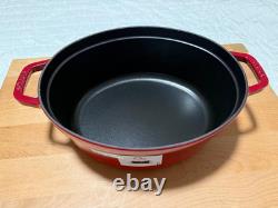 Staub Cocotte ovale en fonte de 5,75 qt, Coq Au Vin, cerise