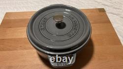 Staub Cocotte ronde en fonte de 4 qt, gris graphite