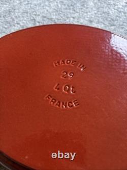 Staub La Cocotte n°29, cocotte ovale en fonte émaillée rouge de 4 qt / faitout hollandais