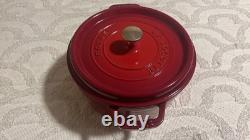 Staub en fonte 4 qt, ronde, cocotte, canneberge