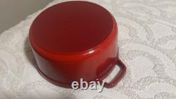 Staub en fonte 4 qt, ronde, cocotte, canneberge