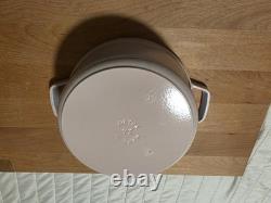 Staub en fonte 4 qt, ronde, cocotte, rose