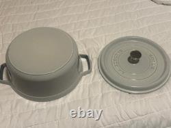 Staub en fonte 4 qt, ronde, cocotte, truffe blanche