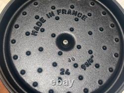 Staub en fonte 4 qt, ronde, cocotte, truffe blanche