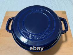 Staub en fonte 7 qt, cocotte ronde, braiser et griller. Bleu foncé